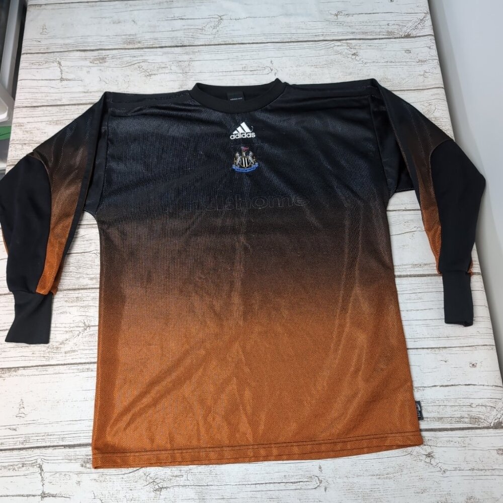 vintage 2003/04 Newcastle United goalkeeper jersey by Adidas Medium